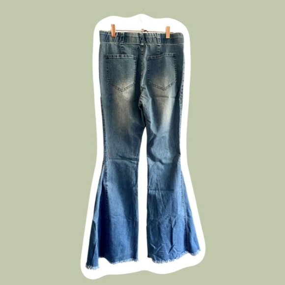 NWT Stretch High Waisted Mega Flair Jeans - Picture 1 of 5